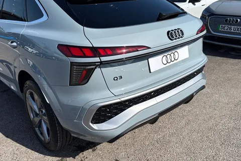  Audi Q3 1.5 TFSI S line Sportback S Tronic Euro 6 (s/s) 5dr Thumbnail #8