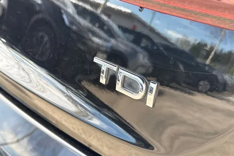 FA18XTE Audi Q3 2.0 TDI S line Edition Euro 6 (s/s) 5dr Thumbnail #32