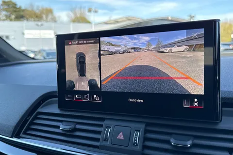 MH73UHU Audi Q5 Black Edition 50 TFSI e quattro 299 PS S tronic Thumbnail #33