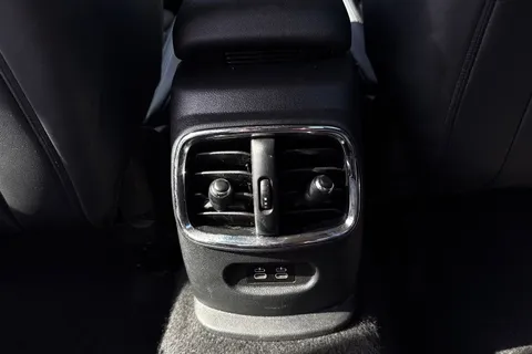 SA19KYO Mini Clubman 1.5 Cooper Exclusive Euro 6 (s/s) 6dr Thumbnail #32