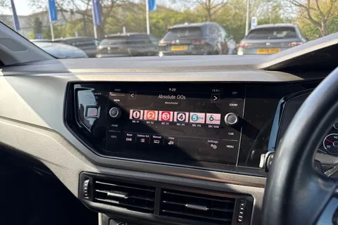 33 of 44 for Volkswagen Polo MK6 Hatchback 5Dr 1.0 65PS SE | Car-Net | App-Connect