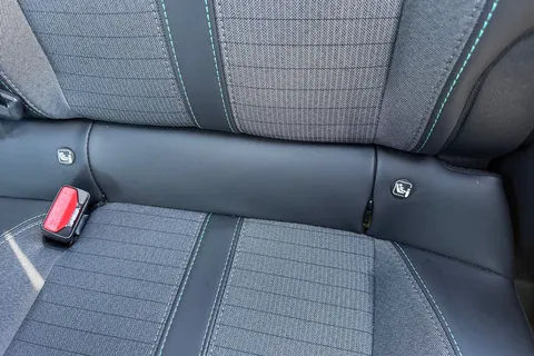 33 of 53 for PEUGEOT e-208 50kWh Allure Premium Auto 5dr