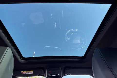 MF21KDN PEUGEOT 2008 1.2 PureTech GT Premium EAT Euro 6 (s/s) 5dr Thumbnail #32