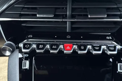 LB24SVW PEUGEOT e-2008 50kWh GT Auto 5dr (7kW Charger) Thumbnail #32