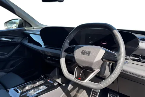 14 of 57 for Audi Q6 E-Tron Q6 SUV S line e-tron 185,00 kW