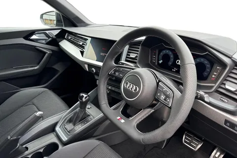 Audi A1 1.5 TFSI 35 Black Edition Sportback S Tronic Euro 6 (s/s) 5dr Thumbnail #14