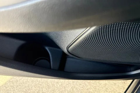 EO25RNA Ford Kuga 2.5 Duratec 14.4kWh Active CVT Euro 6 (s/s) 5dr Thumbnail #33