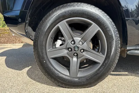 35 of 51 for Land Rover Defender 90 3.0 D250 MHEV X-Dynamic SE SUV 3dr Diesel Auto 4WD Euro 6 (s/s) (250 ps)