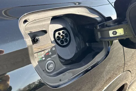 KN25YLB Audi Q6 E-Tron Q6 SUV Edition 1 e-tron quattro 285,00 kW Thumbnail #35