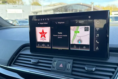 MH73UHU Audi Q5 Black Edition 50 TFSI e quattro 299 PS S tronic Thumbnail #35