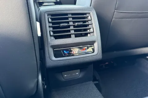  Volkswagen Golf 2.0 TSI R Black Edition DSG 4Motion Euro 6 (s/s) 5dr Thumbnail #35