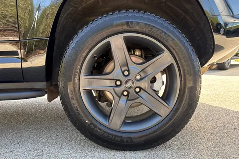 37 of 51 for Land Rover Defender 90 3.0 D250 MHEV X-Dynamic SE SUV 3dr Diesel Auto 4WD Euro 6 (s/s) (250 ps)