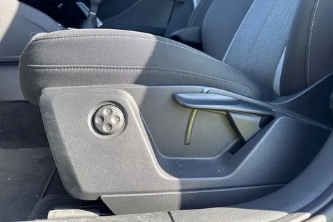 PJ24NJF Audi Q2 Sport 30 TFSI  116 PS 6-speed Thumbnail #37