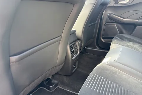 EO25RNA Ford Kuga 2.5 Duratec 14.4kWh Active CVT Euro 6 (s/s) 5dr Thumbnail #36