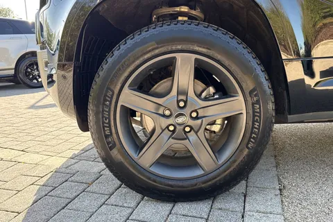 38 of 51 for Land Rover Defender 90 3.0 D250 MHEV X-Dynamic SE SUV 3dr Diesel Auto 4WD Euro 6 (s/s) (250 ps)