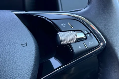 CK72YKN Škoda Karoq 1.5 TSI ACT SE L Euro 6 (s/s) 5dr Thumbnail #38