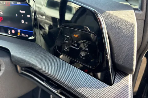  Volkswagen Golf 2.0 TSI R Black Edition DSG 4Motion Euro 6 (s/s) 5dr Thumbnail #37