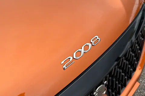 DC22HUZ PEUGEOT 2008 1.2 PureTech GT EAT Euro 6 (s/s) 5dr Thumbnail #25