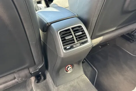 FA18XTE Audi Q3 2.0 TDI S line Edition Euro 6 (s/s) 5dr Thumbnail #37