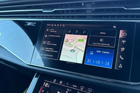  Audi RS Q8 4.0 TFSI V8 Performance Carbon Vorsprung Tiptronic quattro Euro 6 (s/s) 5dr Thumbnail #37