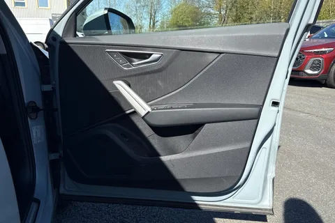 PJ24NJF Audi Q2 Sport 30 TFSI  116 PS 6-speed Thumbnail #39