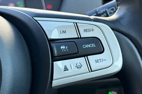 RV71YRL Honda Jazz 1.5 i-MMD Hybrid Crosstar EX 5dr eCVT Thumbnail #39