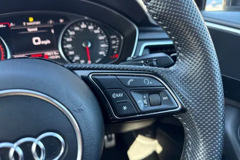 40 of 47 for Audi A4 2.0 TFSI 35 Black Edition S Tronic Euro 6 (s/s) 4dr