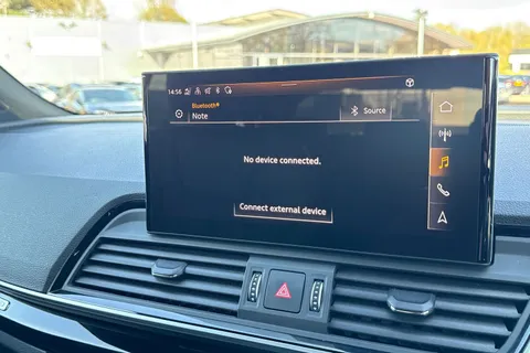 MH73UHU Audi Q5 Black Edition 50 TFSI e quattro 299 PS S tronic Thumbnail #39