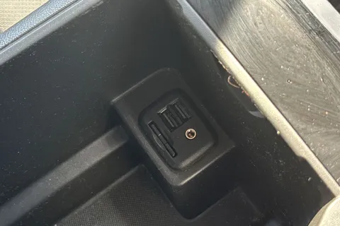 DY68ZRX Vauxhall Insignia 1.6i Turbo Elite Nav Grand Sport Euro 6 (s/s) 5dr Thumbnail #41