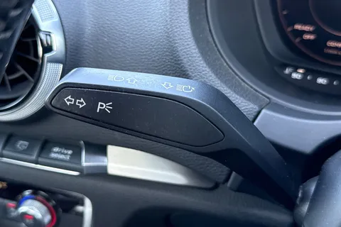 39 of 58 for Audi A3 1.5 TFSI CoD S line S Tronic Euro 6 (s/s) 4dr