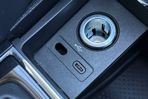 CK72YKN Škoda Karoq 1.5 TSI ACT SE L Euro 6 (s/s) 5dr Thumbnail #40