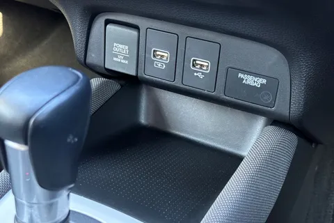 RV71YRL Honda Jazz 1.5 i-MMD Hybrid Crosstar EX 5dr eCVT Thumbnail #40