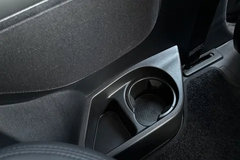 41 of 51 for Land Rover Defender 90 3.0 D250 MHEV X-Dynamic SE SUV 3dr Diesel Auto 4WD Euro 6 (s/s) (250 ps)