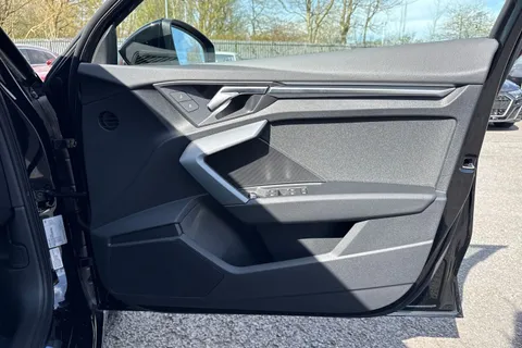  Audi A3 1.5 TFSI Sport Sportback Euro 6 (s/s) 5dr Thumbnail #39