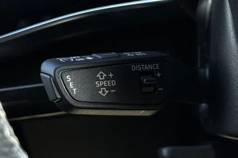 Audi Q7 3.0 TDI V6 Black Edition Tiptronic quattro Euro 6 (s/s) 5dr Thumbnail #39
