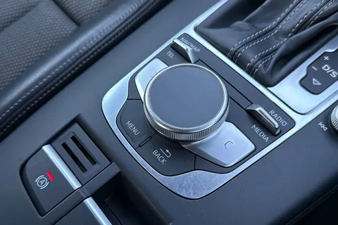 40 of 58 for Audi A3 1.5 TFSI CoD S line S Tronic Euro 6 (s/s) 4dr