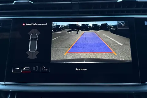 LP23NPE Audi Q7 MY23.5 S line 45 TDI quattro 231 PS tiptronic Thumbnail #41