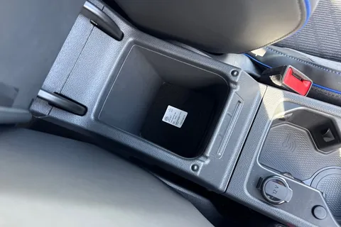  Volkswagen Golf 2.0 TSI R Black Edition DSG 4Motion Euro 6 (s/s) 5dr Thumbnail #41