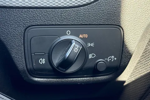 PJ24NJF Audi Q2 Sport 30 TFSI  116 PS 6-speed Thumbnail #43