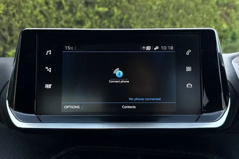 MT73FFA PEUGEOT 208 1.2 PureTech Allure Premium + Euro 6 (s/s) 5dr Thumbnail #41