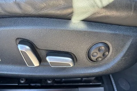 41 of 64 for Audi A6 Saloon 2.0 TDI S line S Tronic quattro Euro 6 (s/s) 4dr