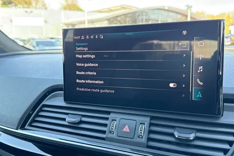 MH73UHU Audi Q5 Black Edition 50 TFSI e quattro 299 PS S tronic Thumbnail #43