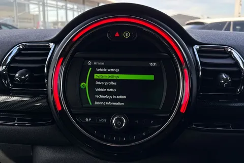 SA19KYO Mini Clubman 1.5 Cooper Exclusive Euro 6 (s/s) 6dr Thumbnail #42