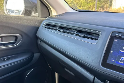 MF68DKN Honda HR-V 1.5 i-VTEC SE Euro 6 (s/s) 5dr Thumbnail #44