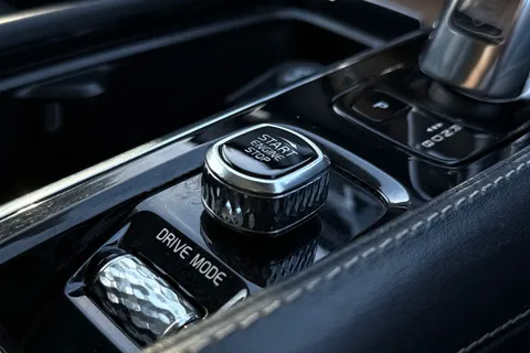 KJ17MTO Volvo Xc90 2.0h T8 Twin Engine 10.4kWh Inscription Pro Auto 4WD Euro 6 (s/s) 5dr Thumbnail #44
