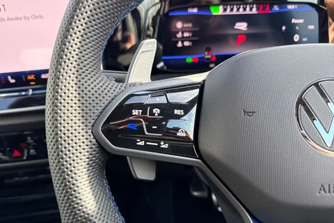  Volkswagen Golf 2.0 TSI R Black Edition DSG 4Motion Euro 6 (s/s) 5dr Thumbnail #43