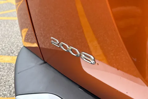 DC22HUZ PEUGEOT 2008 1.2 PureTech GT EAT Euro 6 (s/s) 5dr Thumbnail #31