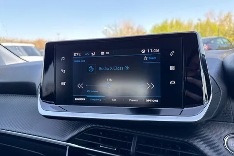 44 of 65 for PEUGEOT 208 1.2 PureTech Allure Euro 6 (s/s) 5dr