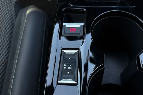 LB24SVW PEUGEOT e-2008 50kWh GT Auto 5dr (7kW Charger) Thumbnail #43