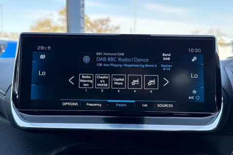 MF21KDN PEUGEOT 2008 1.2 PureTech GT Premium EAT Euro 6 (s/s) 5dr Thumbnail #43